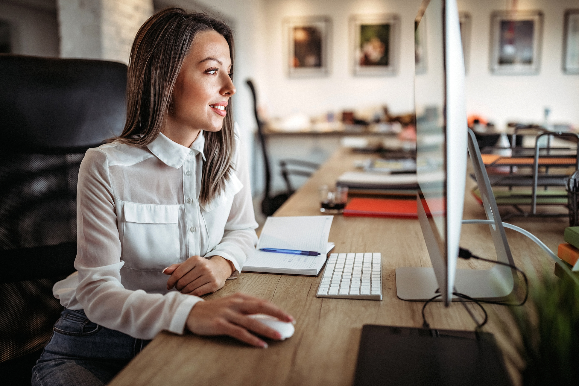 Business women working on computer